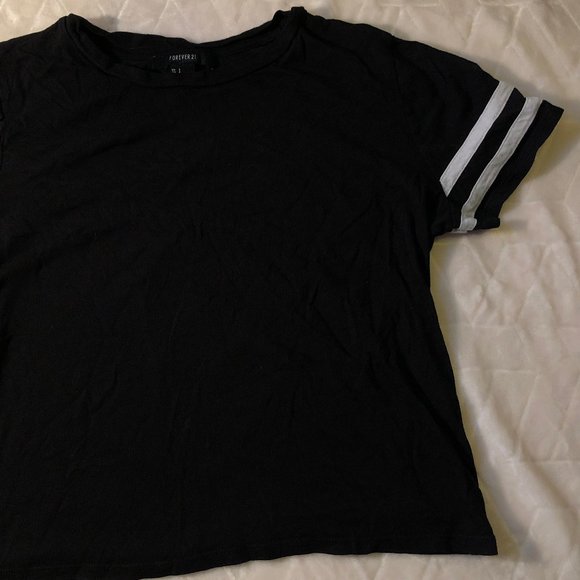 🏄3 for $15🏄 Black Tee With White Stripes - Picture 5 of 8